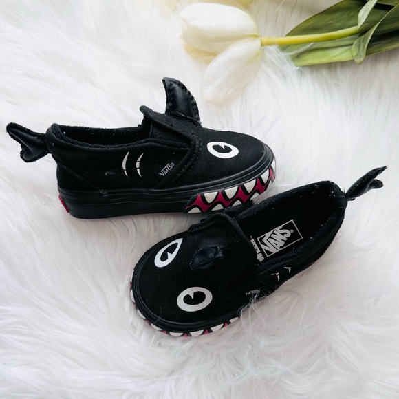 Vans Other - Baby/Toddler Vans X Discovery Shark Week Sneakers